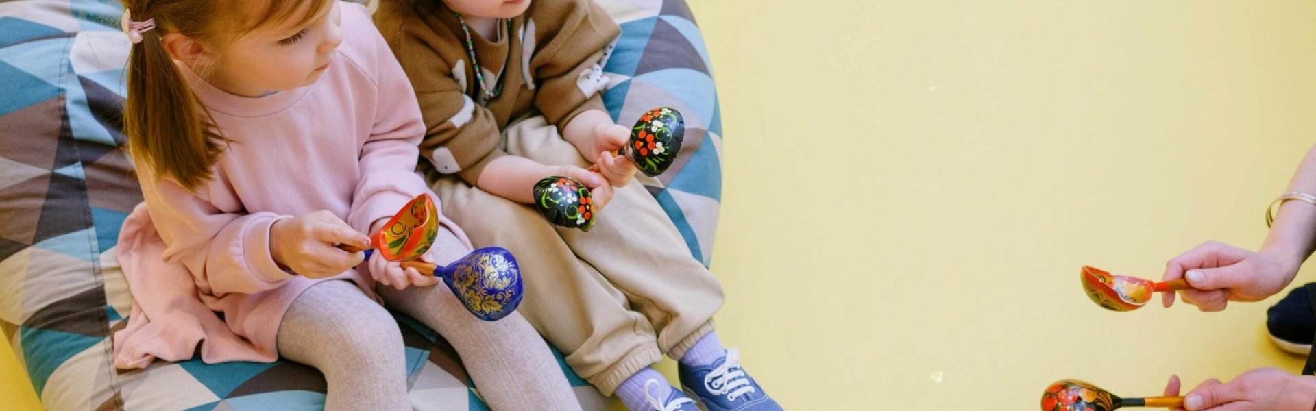 pexels-kseniachernaya-8535243